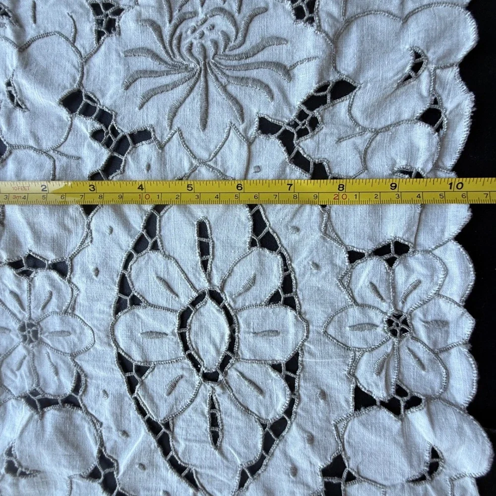 Vintage Off White Cutwork Lace Placemats Set 4 Floral Embroidery Scalloped Edge